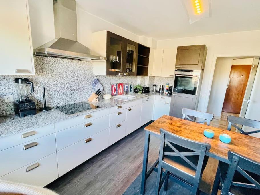 Big Penthouse 2 Bedrooms In Center With Parking And Largeterrace-41 卢森堡 外观 照片